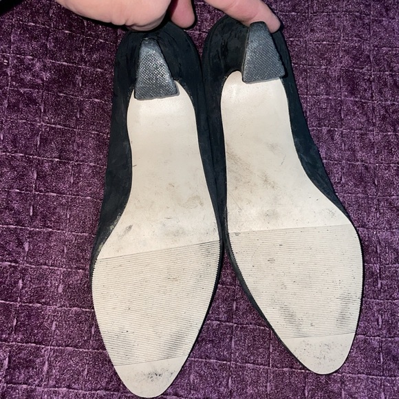 Dorthy 2 tender Tootsie’s size 7w black ladies low rise big base heel suede feel - Picture 6 of 7